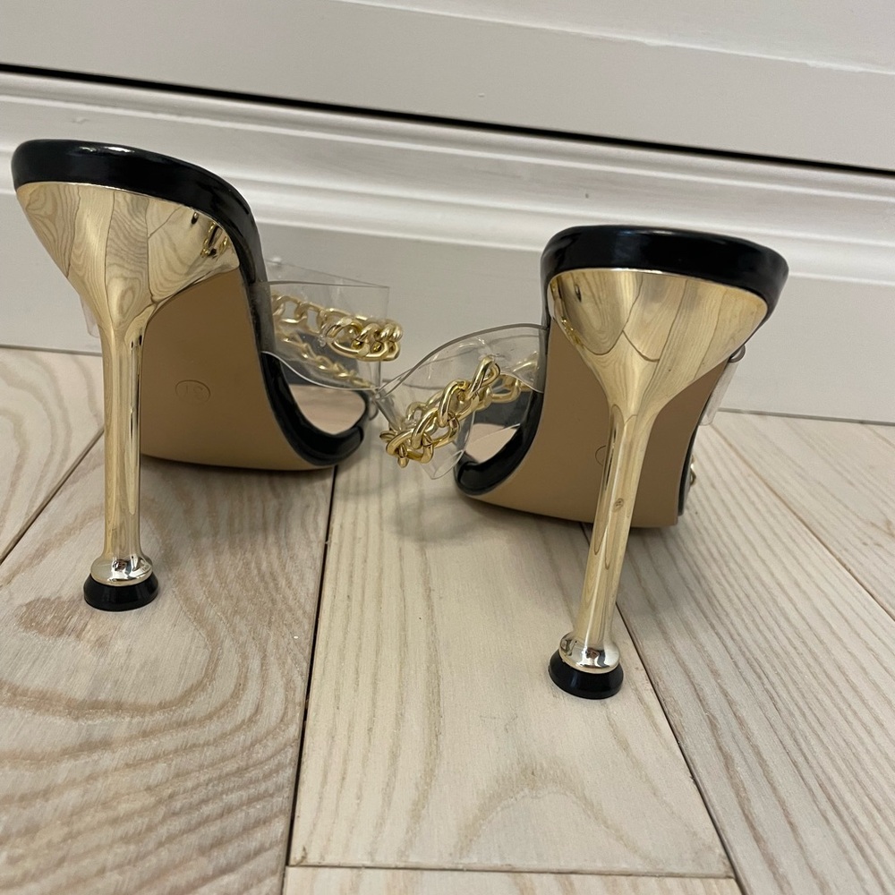 Elegant Black and Gold Chain Strap Heels - Picture 2 of 7